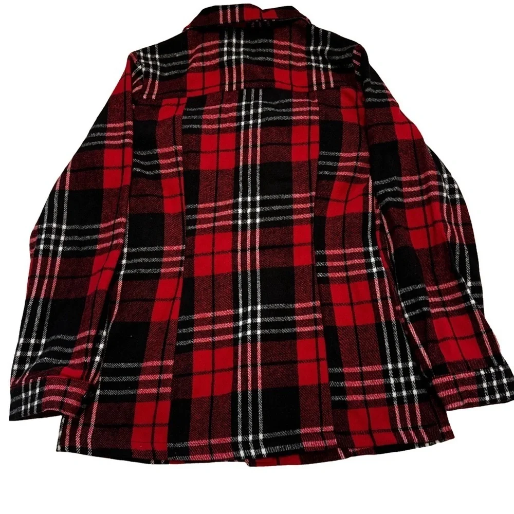 Chic Me Flannel Shirt Shacket Coat Plaid Red
Brushed Flannel Size Small NEW - Picture 14 of 15
